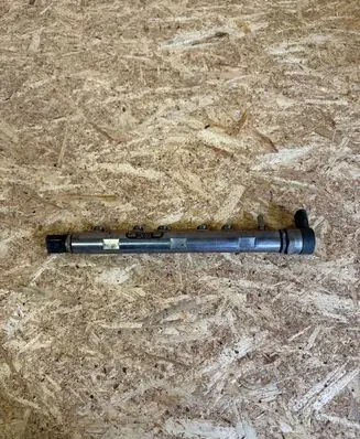 BMW 3 E90 E91 Fuel main line pipe 865513L 0445214183 7809128