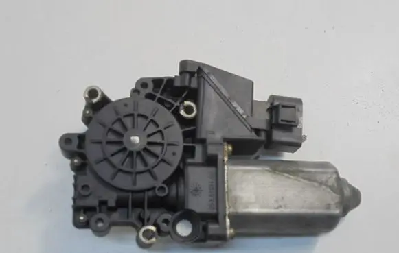 Audi A4 S4 B5 8D Front door window regulator motor 