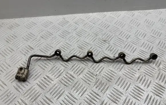 Toyota Auris 150 Fuel return line/hose 237610R030