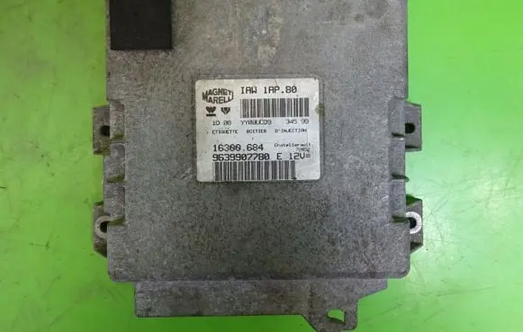 Peugeot 206 Engine control unit/module ECU 9639907780