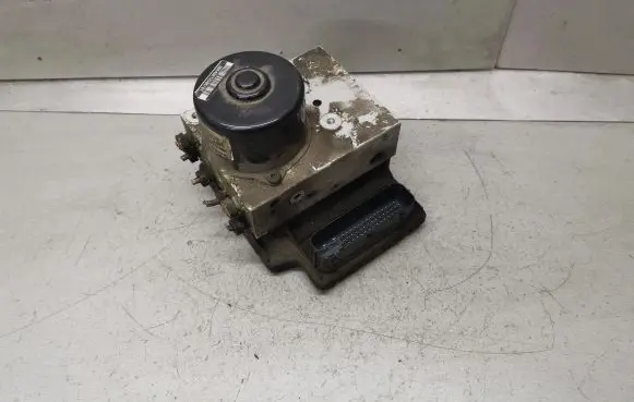 Volvo S80 ABS Pump 8634413 8634411