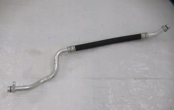 Renault Kadjar Air conditioning (A/C) pipe/hose 924804EA