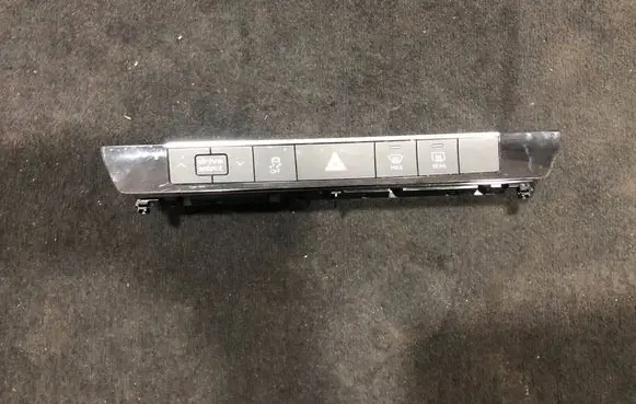 Audi A7 S7 4K8 Hazard light switch 4K0925301 901562410005