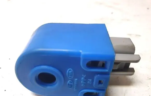 KIA Sorento Other relay 957101R000