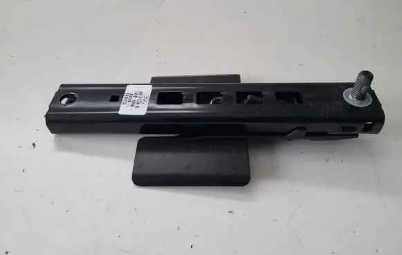 Ford C-MAX II Seat belt height adjuster AM51611C46