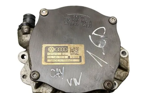 Volkswagen Golf VII Vacuum pump 06L145100B 9140300244