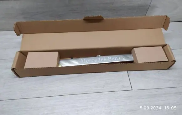 Mercedes-Benz GLE W167 Front sill trim cover A1676861300