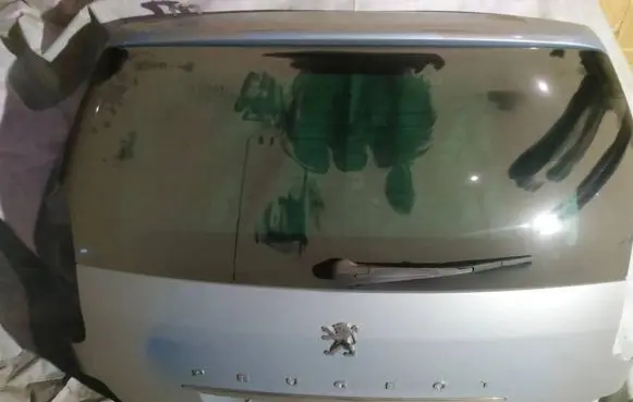 Peugeot 807 Tailgate/trunk/boot lid zydras
