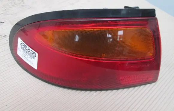 Mazda 323 F Rear/tail lights