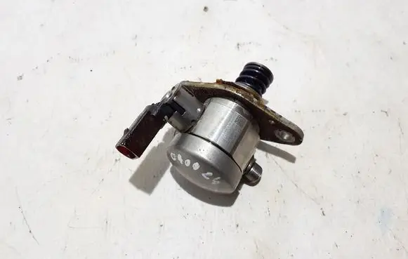 Mercedes-Benz C W206 Fuel injection high pressure pump A2540700400