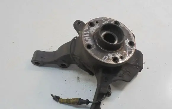 Renault Laguna II Front wheel hub spindle knuckle 