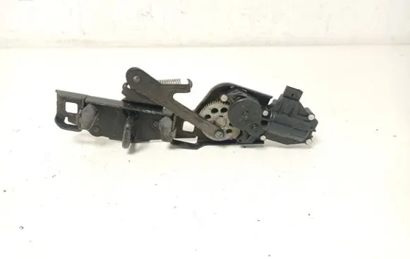 Land Rover Range Rover Sport L320 Tailgate window lock/catch/latch 