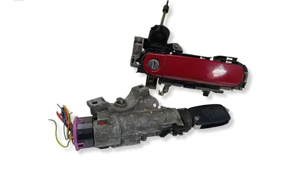 Audi A4 S4 B6 8E 8H Lock set 4B0905851