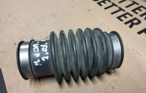Chrysler Neon II Air intake hose/pipe 04669783AC