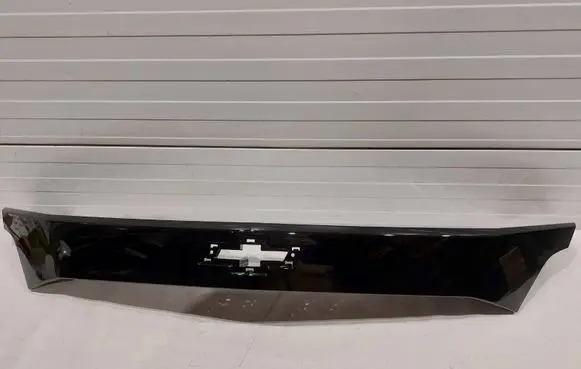 Chevrolet Camaro Front bumper splitter molding 84522381 84112281