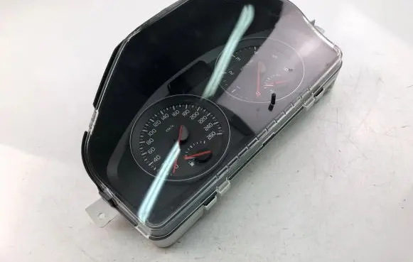 Volvo C70 Speedometer (instrument cluster) 31296228
