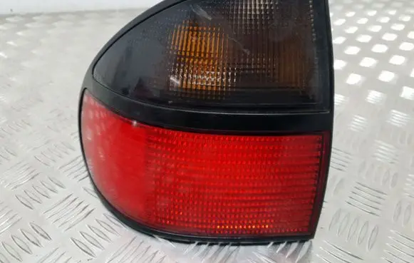 Renault Laguna I Rear/tail lights 7700820052