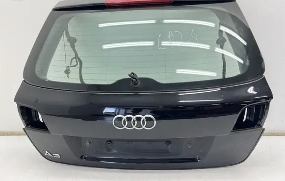 Tailgate/trunk/boot lid