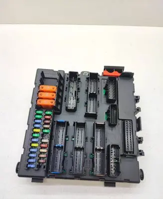 Opel Signum Fuse box set 13205781