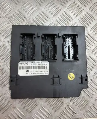 Volkswagen Golf VI Comfort/convenience module 1K0937084B