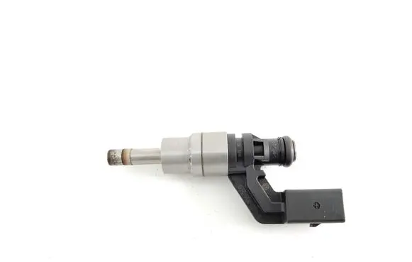 Volkswagen Golf V Fuel injector 03C906036A 0261500016