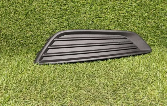 Ford Focus Front fog light trim/grill F1EB19953AA