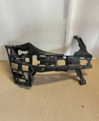 Mercedes-Benz E W211 Front bumper mounting bracket A2118800452