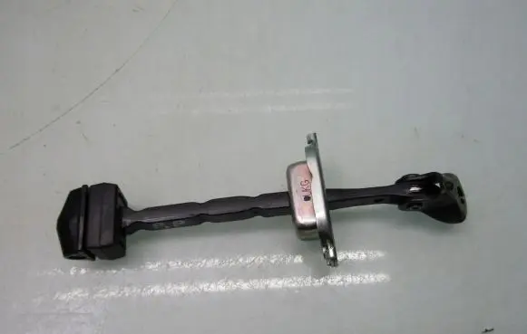Honda HR-V Front door check strap stopper