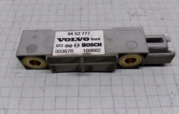 Volvo V70 Airbag deployment crash/impact sensor 9452777 003676 100602