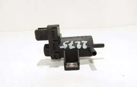 Nissan Juke I F15 Turbo solenoid valve 8200762162