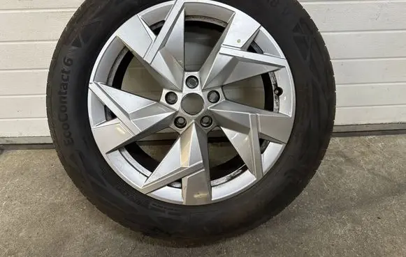 Skoda Kodiaq II R18 alloy rim 57H601025