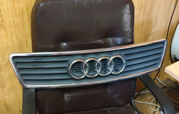 Audi A6 S6 C5 4B Front grill 4B0853651A