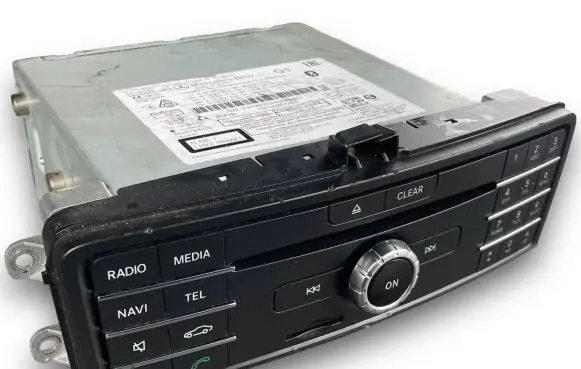 Mercedes-Benz SLK AMG R172 Radio/CD/DVD/GPS head unit A1729008413
