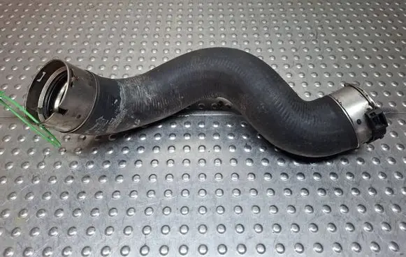 Mercedes-Benz C W204 Intercooler hose/pipe S27705204 A2045282982