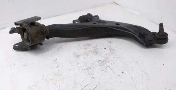 Honda CR-V Front lower control arm/wishbone