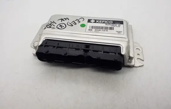 KIA Ceed Gearbox control unit/module 9544023270
