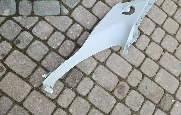 Toyota Highlander XU70 (D) pillar trim (bottom) 624700E200