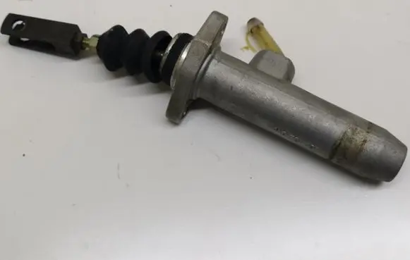 Audi 80 90 S2 B4 Clutch master cylinder 4A0721401
