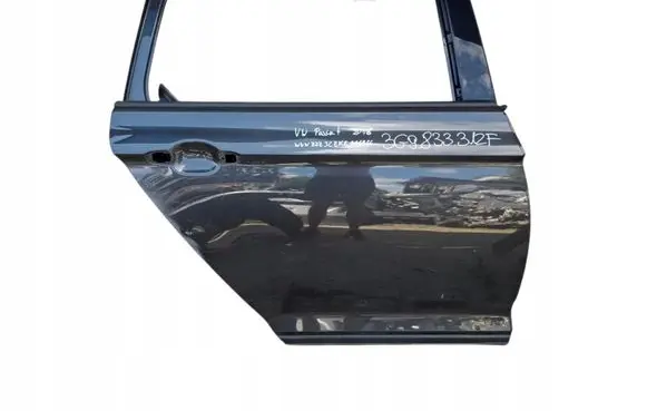 Volkswagen PASSAT B8 Rear door AE5TEILE