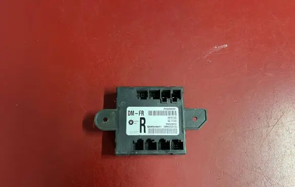 Chrysler Town & Country V Door control unit/module 05026860AE