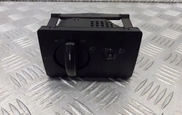 Ford Focus Headlight level adjustment motor 