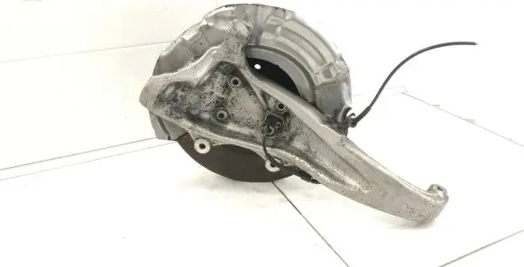 BMW 5 F10 F11 Front wheel hub spindle knuckle
