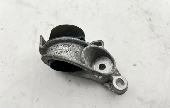 Jeep Grand Cherokee WL Muffler mount bracket/holder XM02B948530