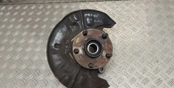 Toyota Corolla Verso AR10 Front wheel hub
