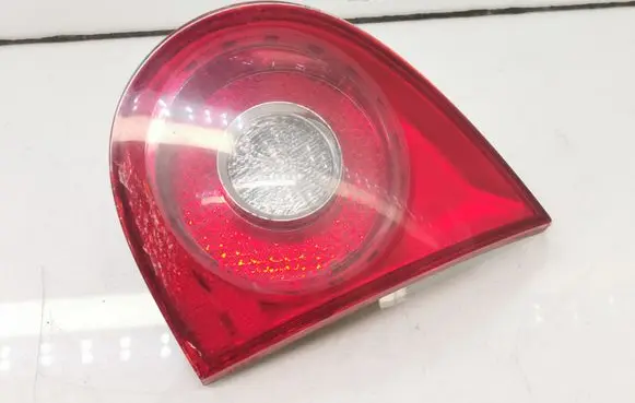 Volkswagen Golf V Tailgate rear/tail lights 1K6945094J 1K6945108C
