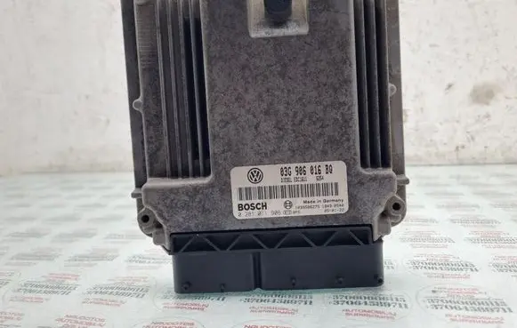 Volkswagen Touran I Engine control unit/module 03G906016BQ