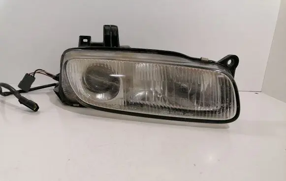 Mazda 323 Headlight/headlamp 11061708