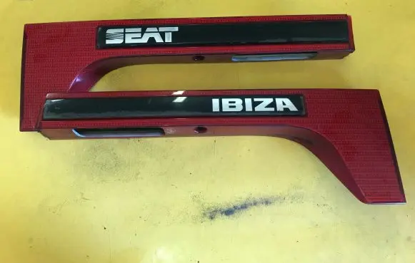 Seat Ibiza II (6k) Rear/tail light trim molding 