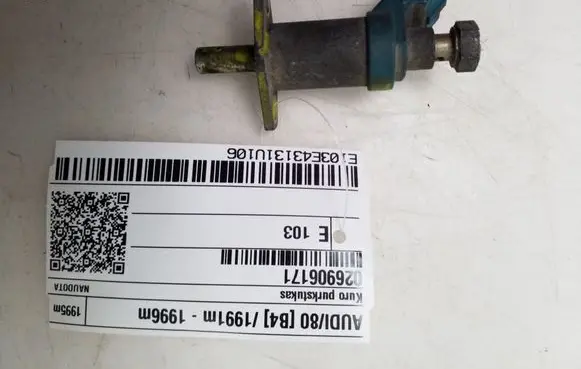 Audi 80 90 S2 B4 Fuel injector 026906171