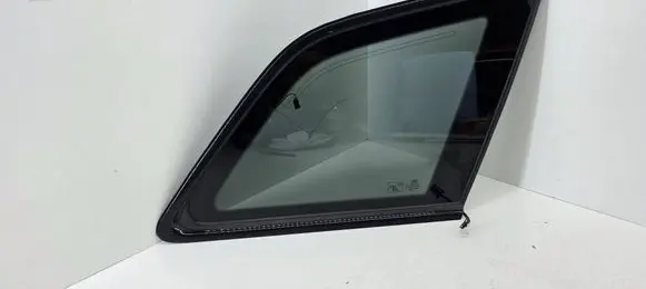 Audi SQ7 Rear side window 4M0845298J